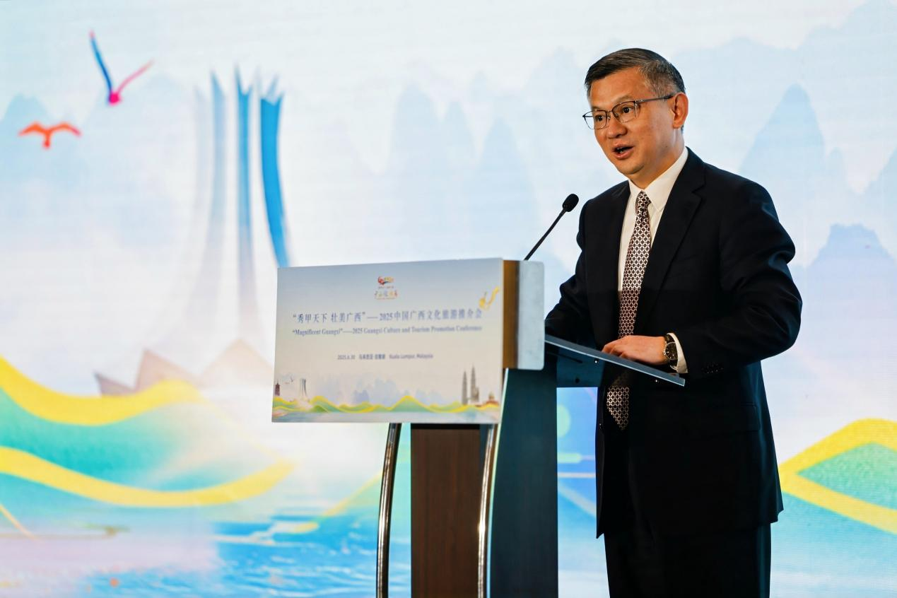 中国驻马来西亚大使馆公使郑学方致辞